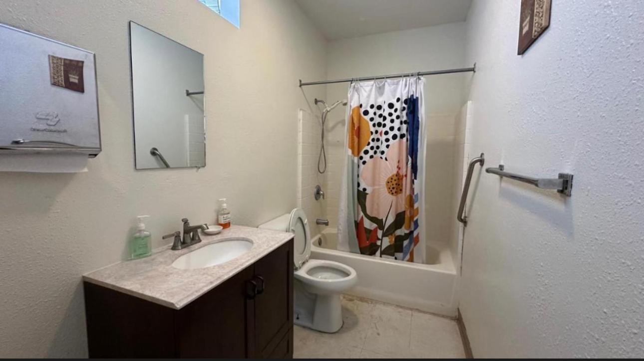 カナブ The Cowboy Bunkhouseホステル エクステリア 写真